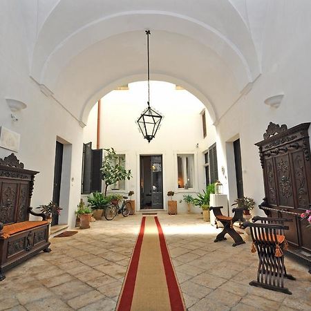 Palazzo De Donatis B&B Melissano Eksteriør bilde