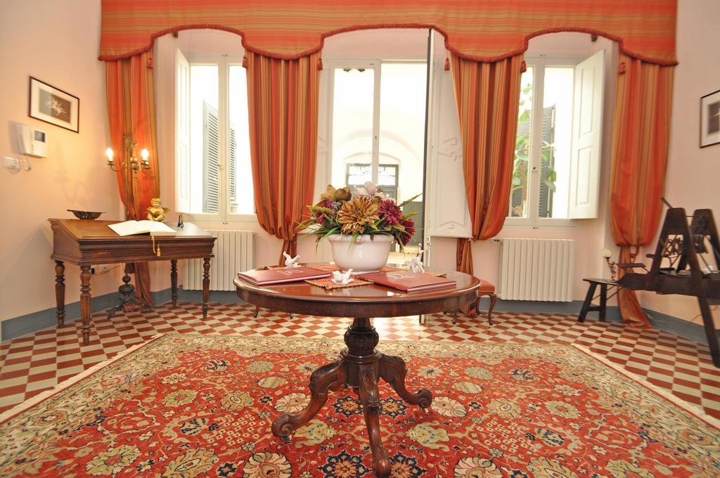 Palazzo De Donatis B&B Melissano Eksteriør bilde