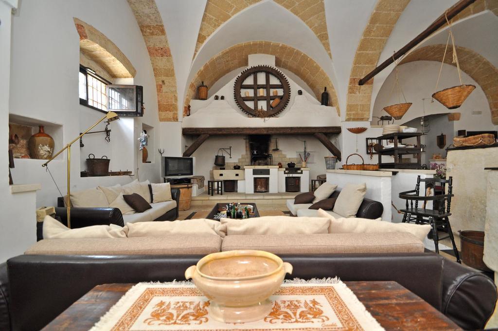 Palazzo De Donatis B&B Melissano Eksteriør bilde